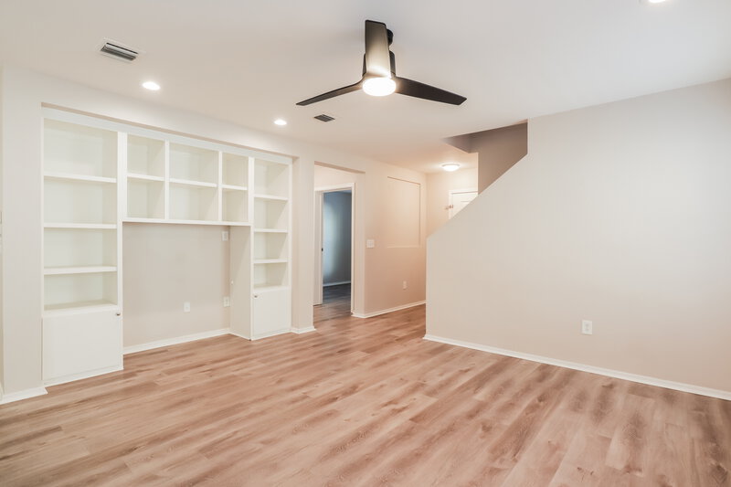 1,895/Mo, 2755 N Saramano Ln Tucson, AZ 85712 Living Room View 3