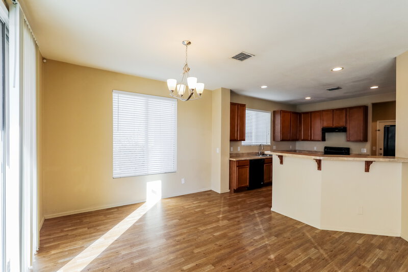 1,735/Mo, 1316 S Flaxseed Dr Tucson, AZ 85713 Dining Room View
