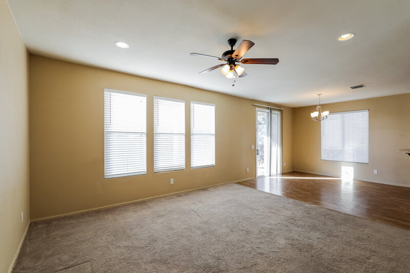 1,735/Mo, 1316 S Flaxseed Dr Tucson, AZ 85713 Family Room View