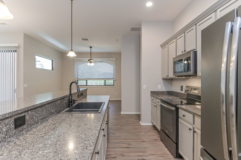 2,065/Mo, 8733 E Perry Park Cir Tucson, AZ 85730 Kitchen View