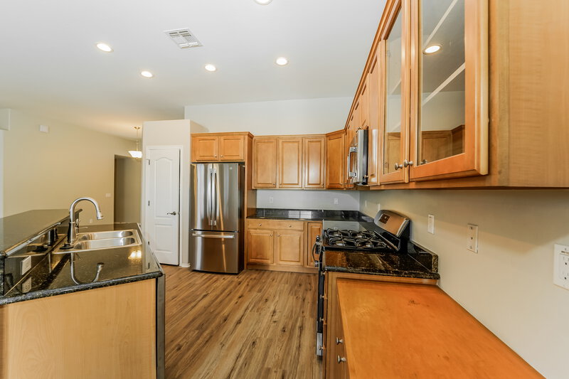 3,480/Mo, 5115 W Wild Burro Spring Dr Marana, AZ 85658 Kitchen View