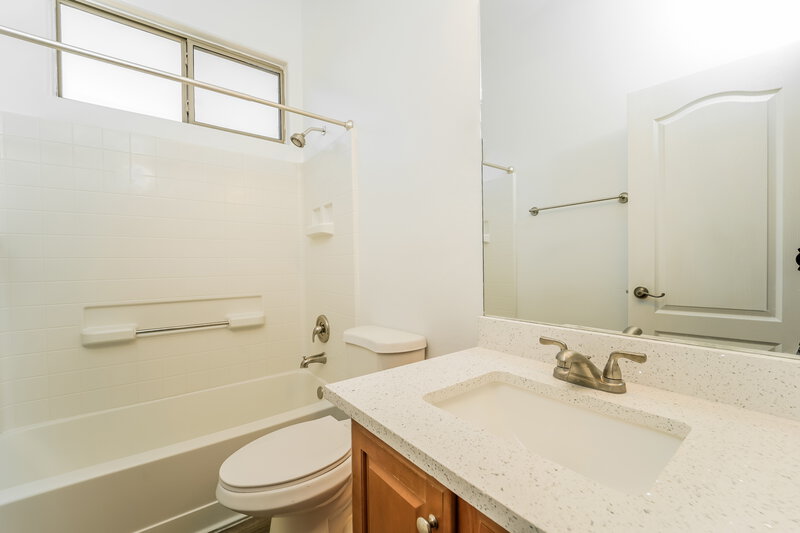 3,480/Mo, 5115 W Wild Burro Spring Dr Marana, AZ 85658 Bathroom View