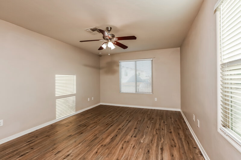2,260/Mo, 8237 W Kittiwake Ln Tucson, AZ 85757 Main Bedroom View