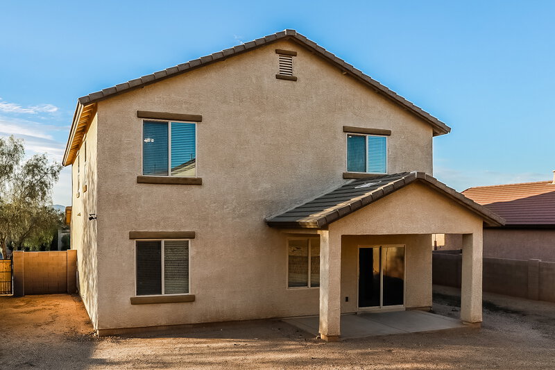 2,260/Mo, 8237 W Kittiwake Ln Tucson, AZ 85757 Rear View
