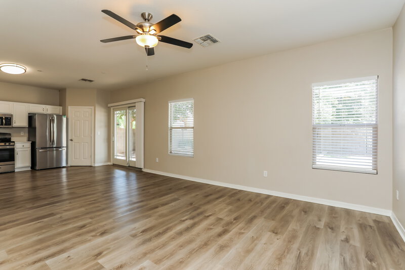 2,850/Mo, 192 W Calle Cascara Sahuarita, AZ 85629 Living Room View 2