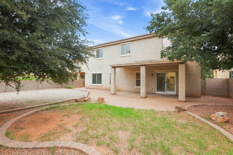 2,560/Mo, 192 W Calle Cascara Sahuarita, AZ 85629 Rear View