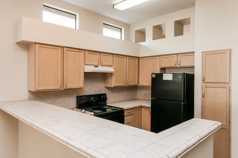 1,985/Mo, 9997 E Paseo San Ardo Tucson, AZ 85747 Kitchen View