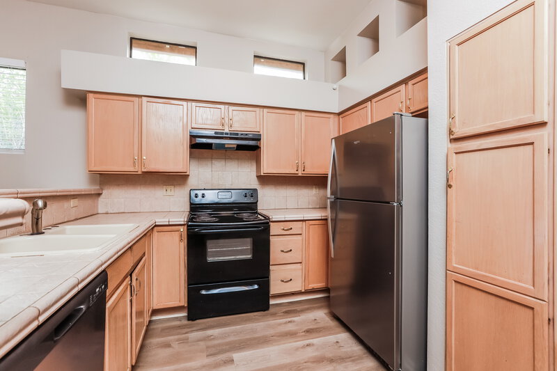 1,925/Mo, 9997 E Paseo San Ardo Tucson, AZ 85747 Kitchen View 2