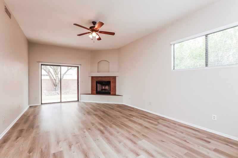 1,925/Mo, 9997 E Paseo San Ardo Tucson, AZ 85747 Family Room View