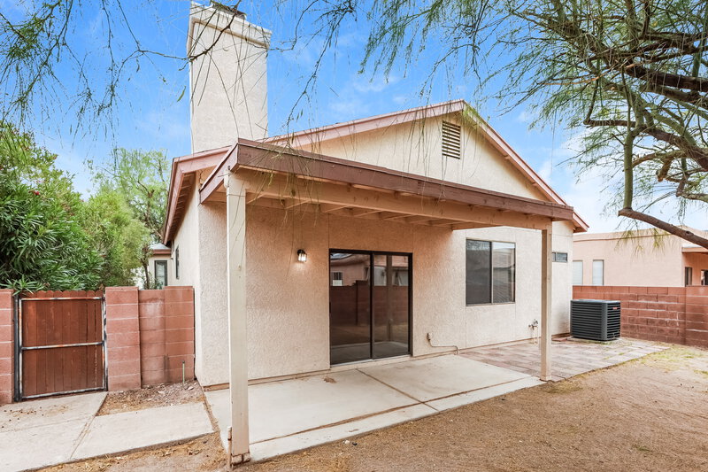 1,925/Mo, 9997 E Paseo San Ardo Tucson, AZ 85747 Rear View