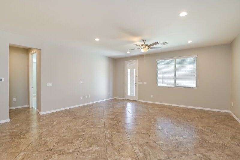 1,865/Mo, 13880 S Camino Chepa Sahuarita, AZ 85629 Living Room View