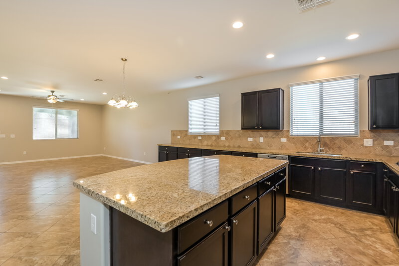 1,865/Mo, 13880 S Camino Chepa Sahuarita, AZ 85629 Kitchen View
