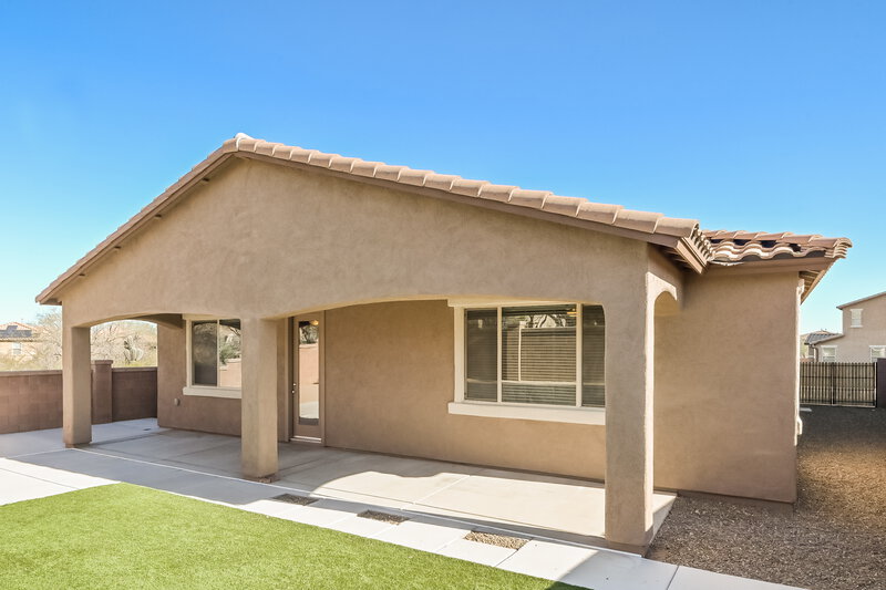 1,865/Mo, 13880 S Camino Chepa Sahuarita, AZ 85629 Rear View
