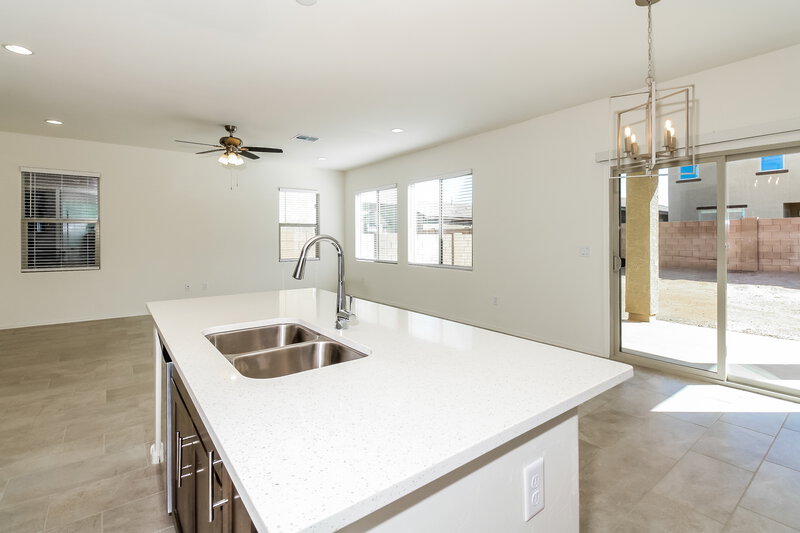 1,845/Mo, 6989 W Ferntree Lane Tucson, AZ 85757 Kitchen View 3