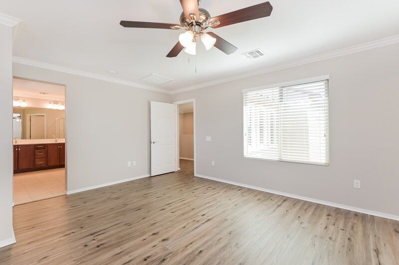 2,250/Mo, 10903 E Midnight Moon Ln # 4 Tucson, AZ 85747 Main Bedroom View 2