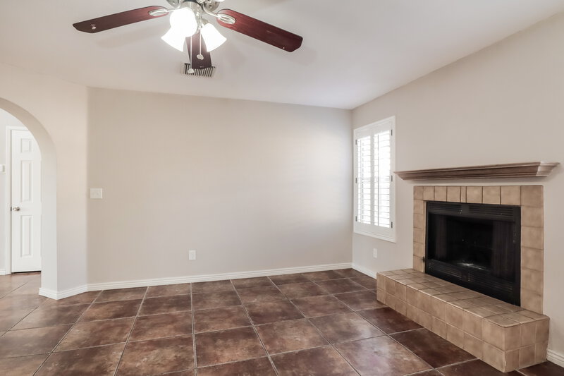 1,995/Mo, 2571 W Blaine Ct Tucson, AZ 85745 Family Room View 2