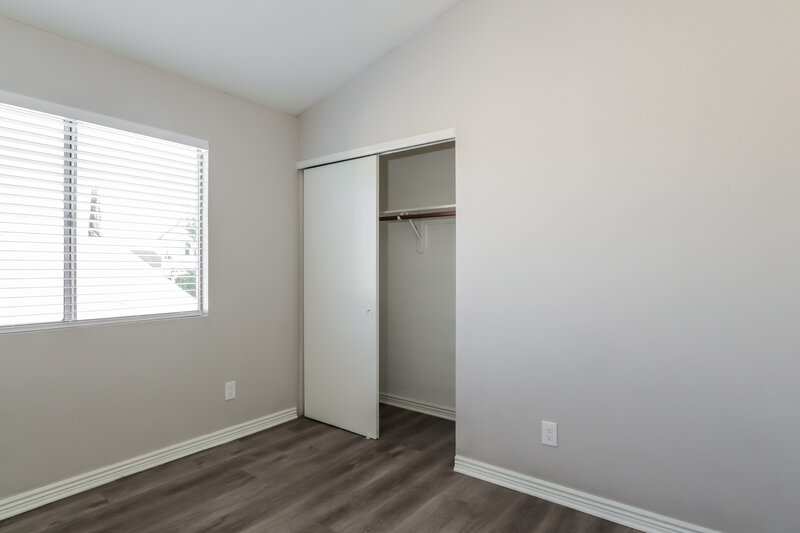 1,995/Mo, 2571 W Blaine Ct Tucson, AZ 85745 Main Bedroom View