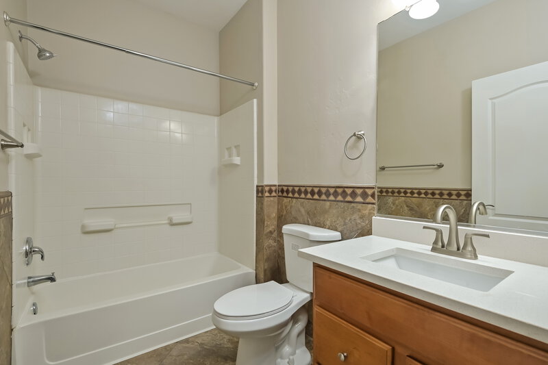 1,835/Mo, 11621 W Stone Hearth St Marana, AZ 85658 Bathroom View