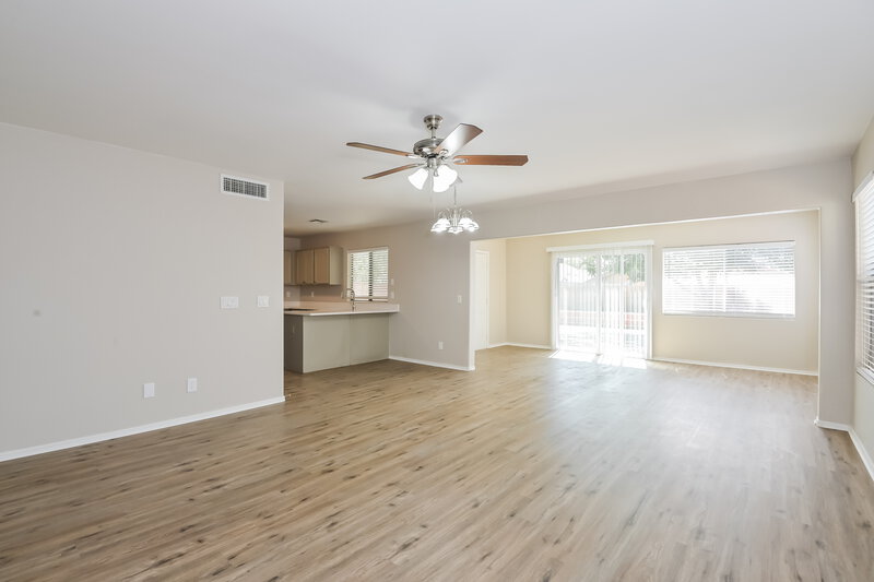 1,940/Mo, 6916 S Cottontail Run Ave Tucson, AZ 85756 Living Room View 3