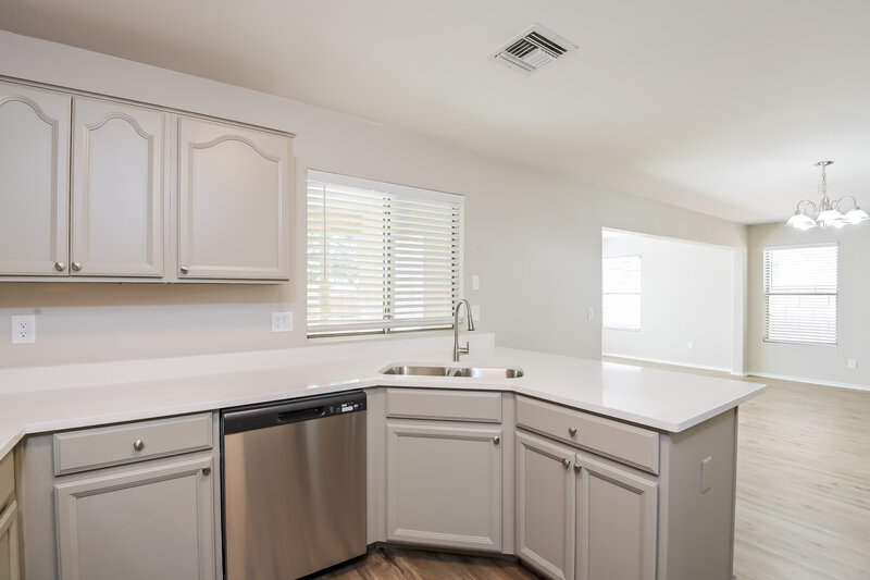 1,940/Mo, 6916 S Cottontail Run Ave Tucson, AZ 85756 Kitchen View 2