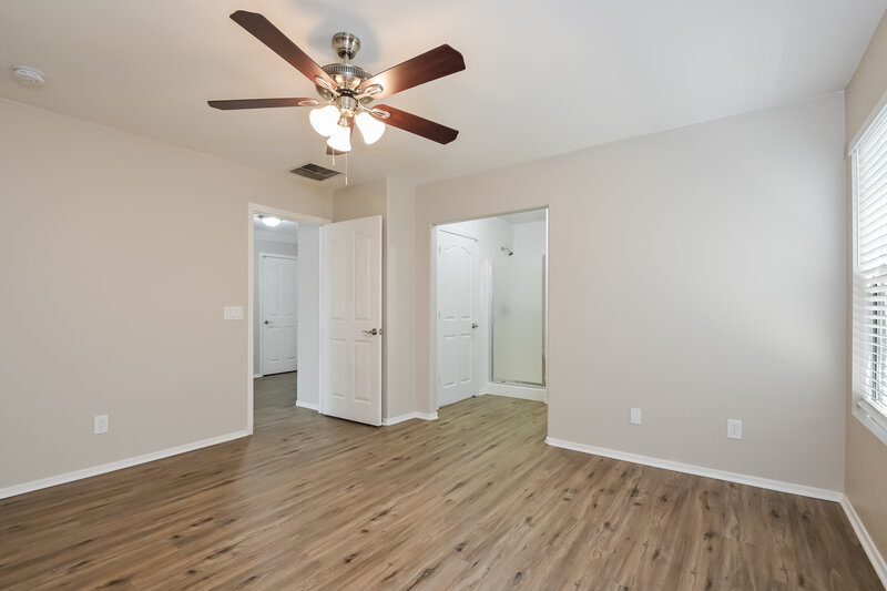 1,940/Mo, 6916 S Cottontail Run Ave Tucson, AZ 85756 Main Bedroom View 2