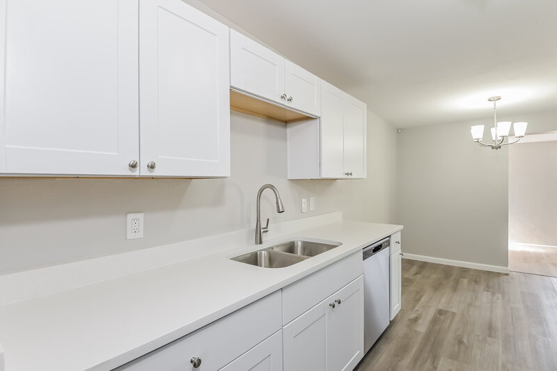 1,785/Mo, 6761 E Fayette St Tucson, AZ 85730 Kitchen View 2