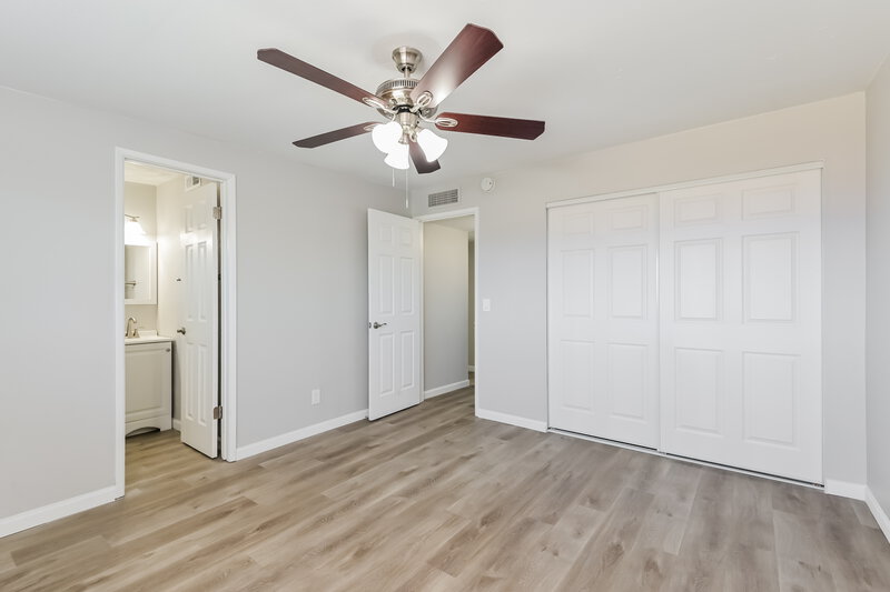 1,785/Mo, 6761 E Fayette St Tucson, AZ 85730 Main Bedroom View 2