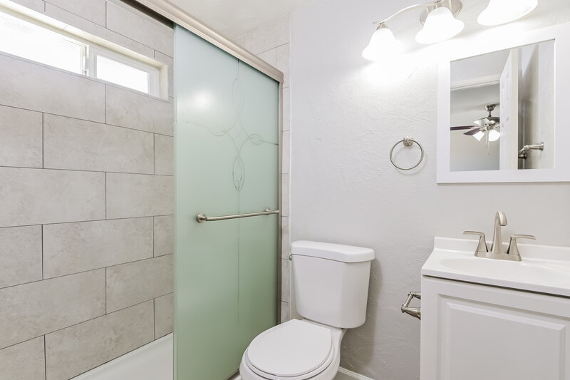 1,785/Mo, 6761 E Fayette St Tucson, AZ 85730 Bathroom View