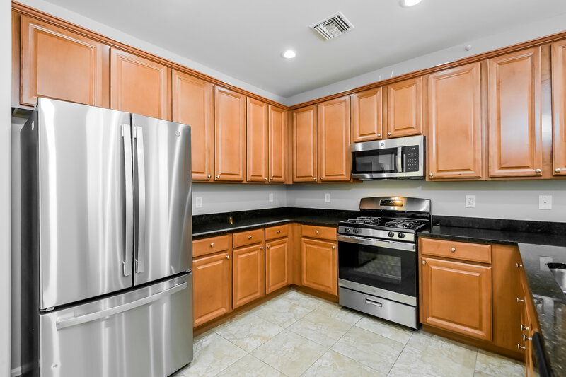 2,040/Mo, 7465 S Mountain Star Dr Tucson, AZ 85757 Kitchen View