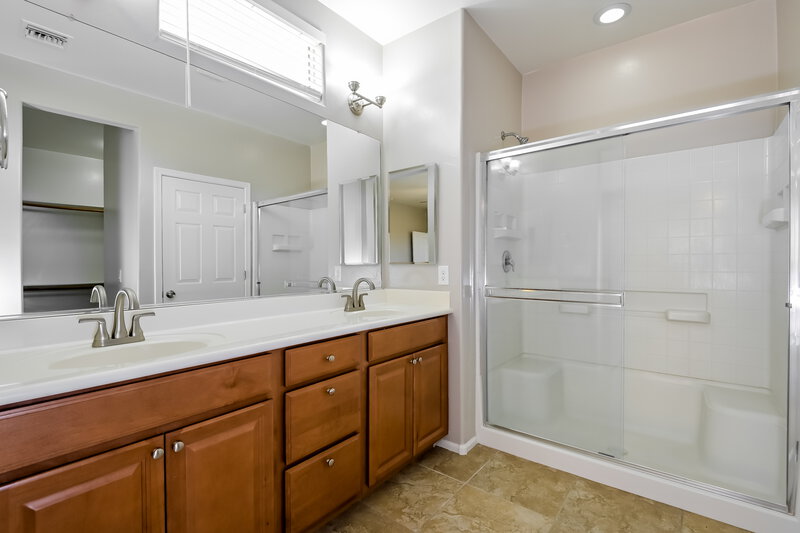 2,040/Mo, 7465 S Mountain Star Dr Tucson, AZ 85757 Main Bathroom View