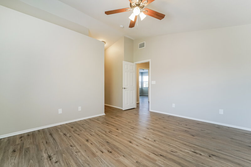 2,250/Mo, 9920 N Stageline Trl Tucson, AZ 85742 Living Room View 3