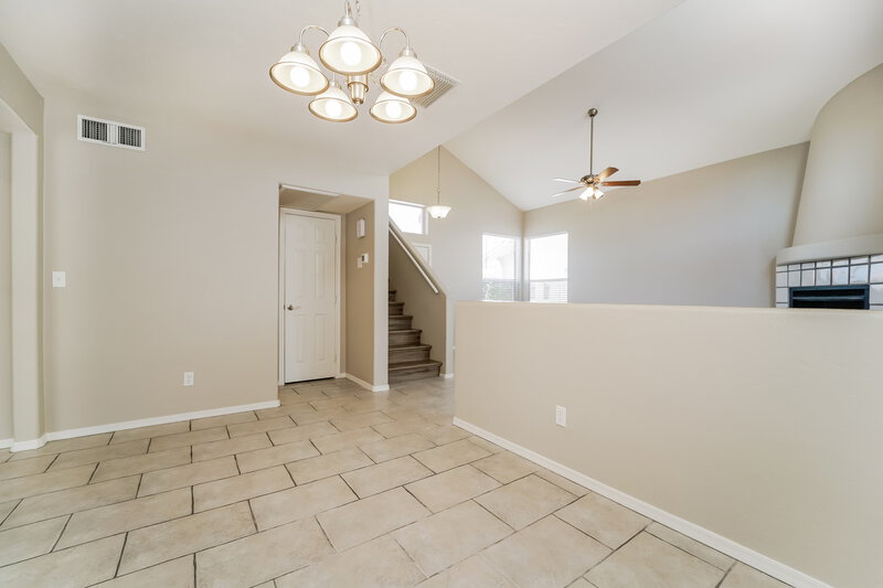 2,250/Mo, 9920 N Stageline Trl Tucson, AZ 85742 Dining Room View