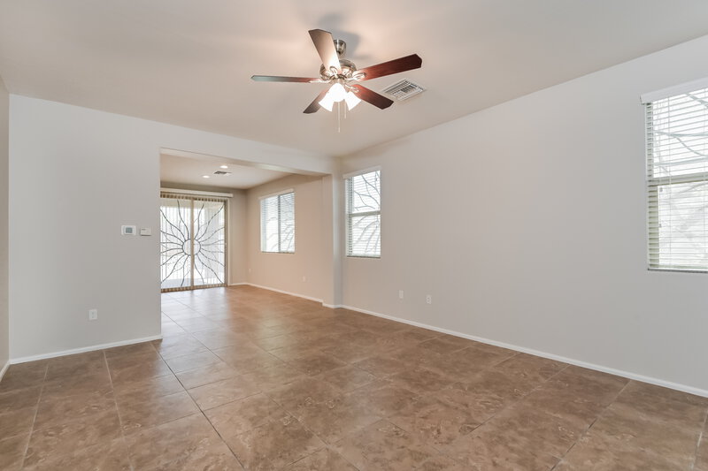 2,150/Mo, 7421 S Mountain Star Dr Tucson, AZ 85757 Living Room View 2