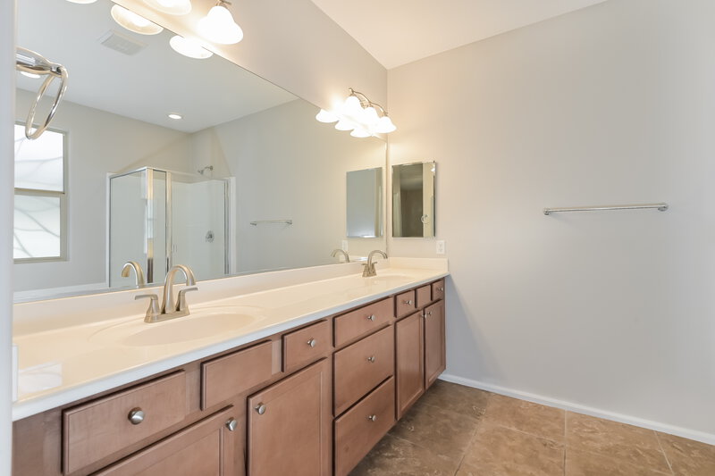 2,150/Mo, 7421 S Mountain Star Dr Tucson, AZ 85757 Main Bathroom View 2