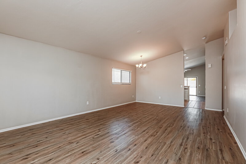 1,975/Mo, 6821 W Copperwood Way Tucson, AZ 85757 Living Room View
