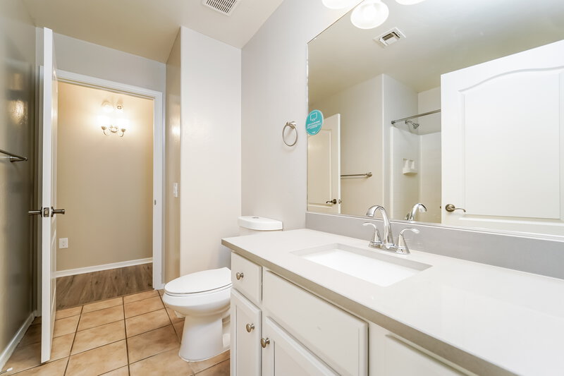 2,095/Mo, 6821 W Copperwood Way Tucson, AZ 85757 Bathroom View