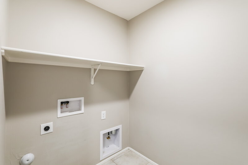 1,735/Mo, 6549 S Diablo Dr Tucson, AZ 85757 Laundry Room View