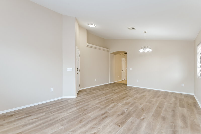 2,030/Mo, 70 W Calle Patio Lindo Sahuarita, AZ 85629 Living Room View 2