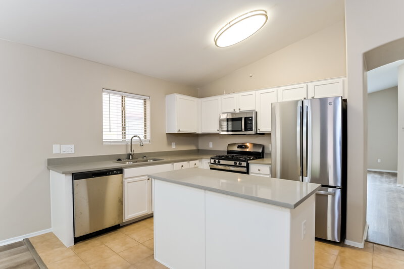 2,030/Mo, 70 W Calle Patio Lindo Sahuarita, AZ 85629 Kitchen View 2