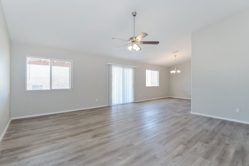 2,105/Mo, 7306 W Moonmist Pl Tucson, AZ 85757 Dining Room View 2