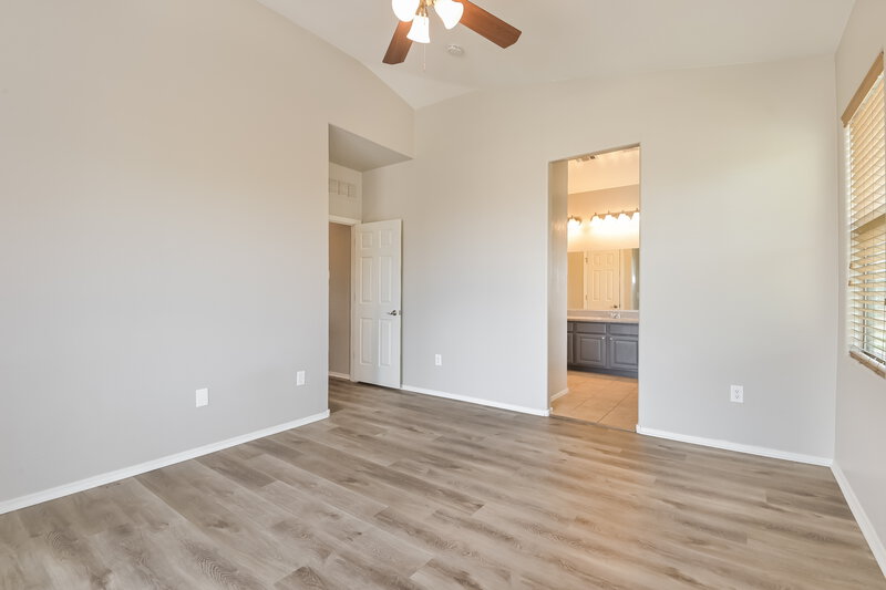 2,085/Mo, 60 W Calle Gota Sahuarita, AZ 85629 Main Bedroom View 2