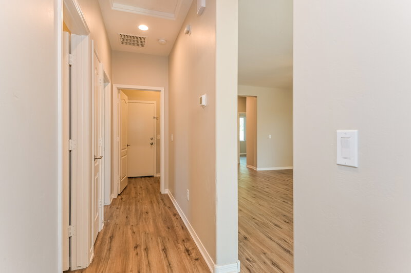 2,010/Mo, 14214 N Spear Point Way Marana, AZ 85658 Hallway View
