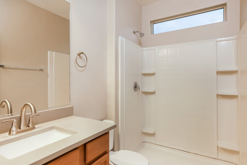 2,255/Mo, 6851 W Leeward Cove Way Tucson, AZ 85757 Bathroom View