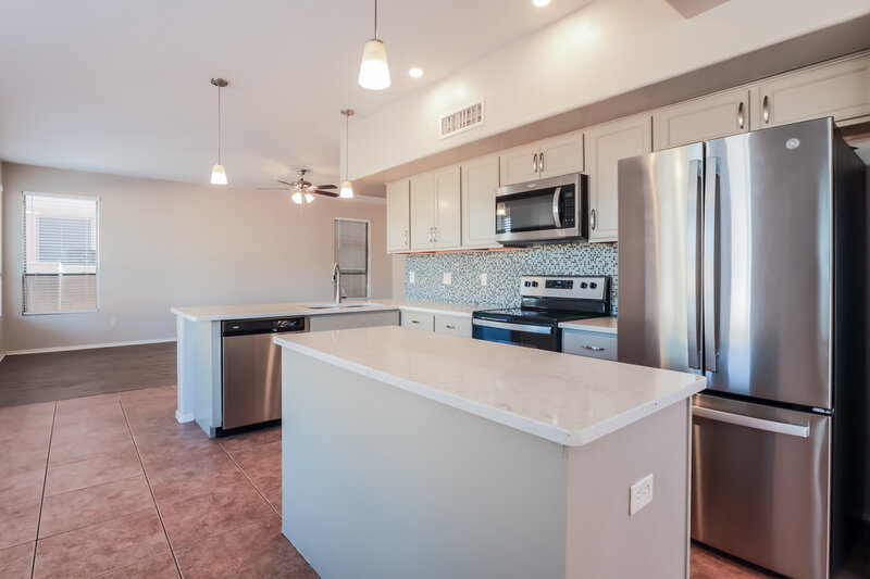 1,970/Mo, 355 E Camino del Abeto Sahuarita, AZ 85629 Kitchen View