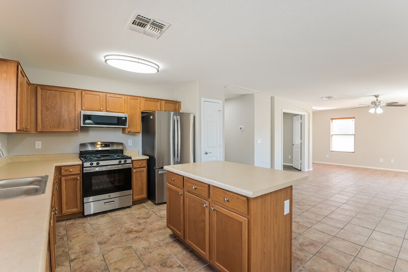 1,755/Mo, 3497 W Gower St Tucson, AZ 85746 Kitchen View