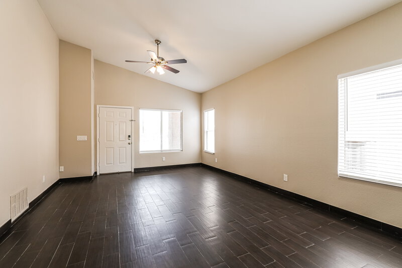 1,805/Mo, 9204 E Muleshoe St Tucson, AZ 85747 Living Room View 2