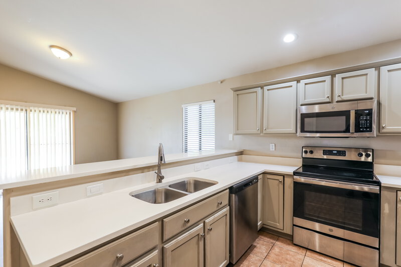 2,480/Mo, 11320 W Cotton Bale Ln Marana, AZ 85653 Kitchen View 2