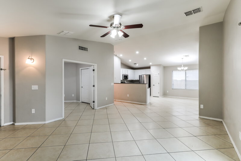 1,830/Mo, 7269 S Avenida de la Palmar Tucson, AZ 85746 Living Room View 3