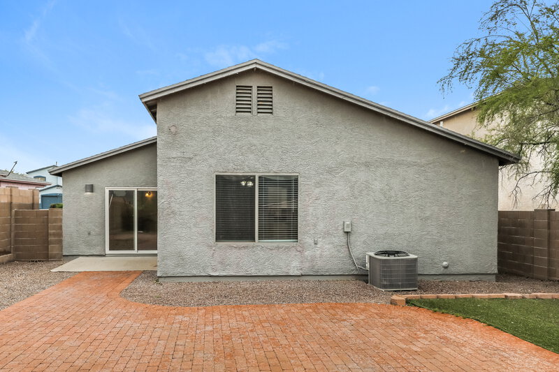 1,830/Mo, 7269 S Avenida de la Palmar Tucson, AZ 85746 Rear View
