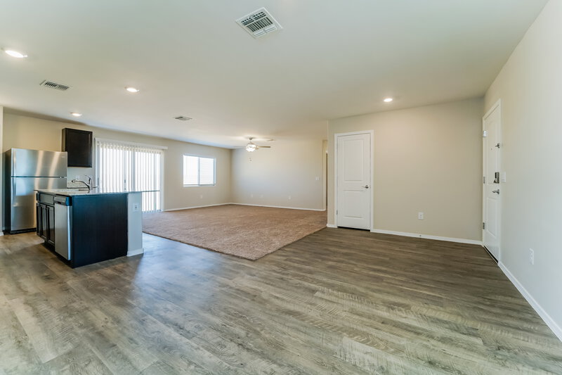 1,990/Mo, 6912 S Portugal Ave Tucson, AZ 85757 Living Room View 2